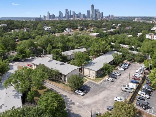 1304 Mariposa DR 231, Austin TX 78704