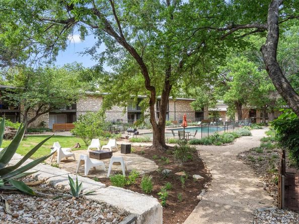 1304 Mariposa DR 231, Austin TX 78704