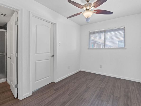 1840 Burton DR 133, Austin TX 78741