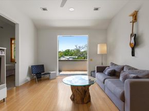 2207 Forest TRL A, Austin TX 78703