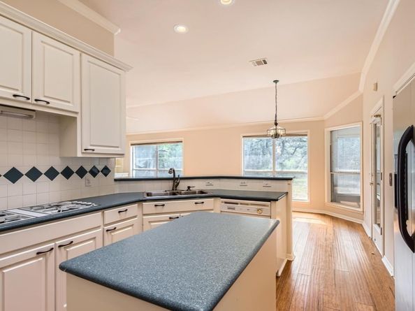 6901 W Bright Star LN W, Austin TX 78736