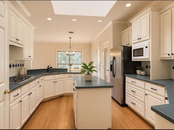 6901 W Bright Star LN W, Austin TX 78736