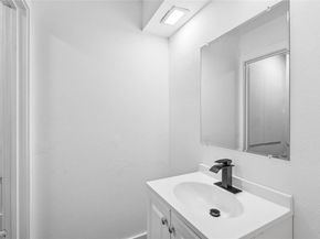 6710 Kings PT W, Austin TX 78723