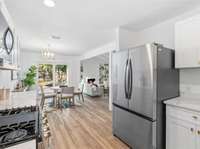 6710 Kings PT W, Austin TX 78723