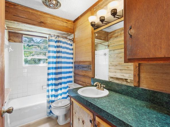 7607 Forest Wood RD, Austin TX 78745