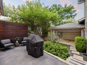 2100 E 10th ST, Austin TX 78702