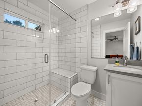 2100 E 10th ST, Austin TX 78702