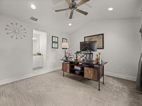 2100 E 10th ST, Austin TX 78702