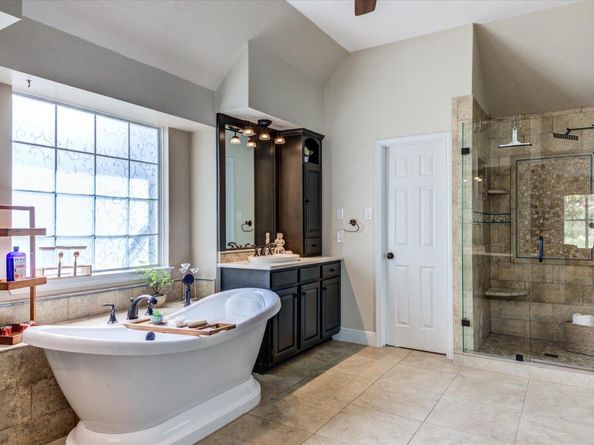 10601 Queensbury CV, Austin TX 78726