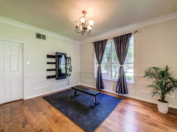 10601 Queensbury CV, Austin TX 78726