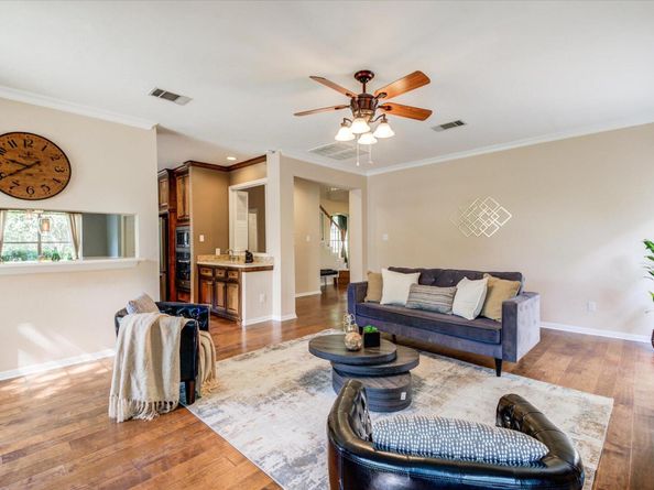10601 Queensbury CV, Austin TX 78726
