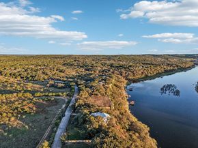 24333 Pedernales Cliff TRL, Spicewood TX 78669