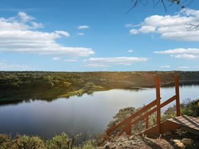 24333 Pedernales Cliff TRL, Spicewood TX 78669