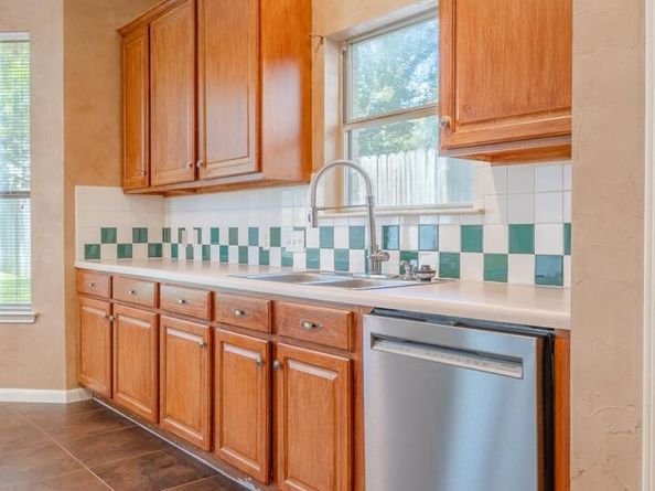 1706 Apache TRL, Round Rock TX 78665