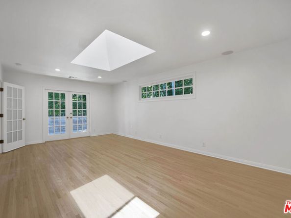 1231 Club View Drive, Los Angeles CA 90024