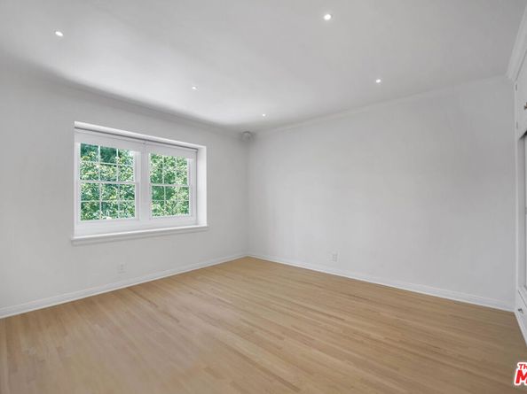 1231 Club View Drive, Los Angeles CA 90024