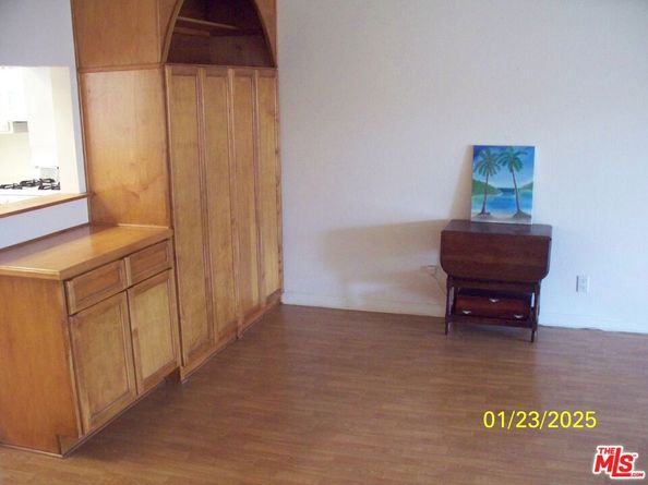 2320 S Bentley Avenue 204, Los Angeles CA 90064