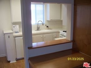 2320 S Bentley Avenue 204, Los Angeles CA 90064