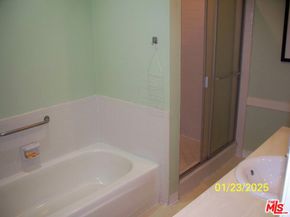 2320 S Bentley Avenue 204, Los Angeles CA 90064
