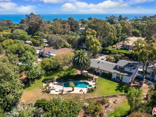 28847 Bison Court, Malibu CA 90265