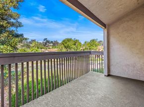 8561 Villa La Jolla Dr K, La Jolla CA 92037
