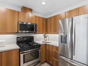 300 W Beech St 1705, San Diego CA 92101