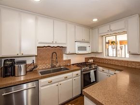 15235 Hesta, Poway CA 92064