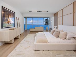 939 Coast 17D, La Jolla CA 92037