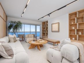 939 Coast 17D, La Jolla CA 92037