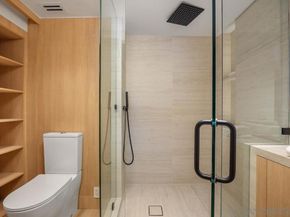 939 Coast 17D, La Jolla CA 92037