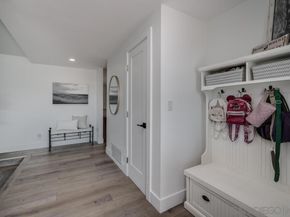 7634 Flag Lake, San Diego CA 92119