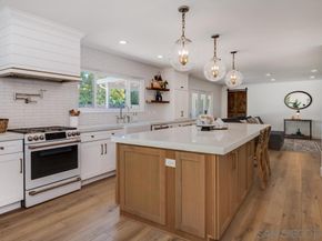 7634 Flag Lake, San Diego CA 92119