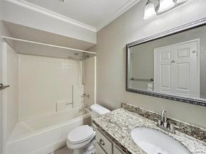 6025 Estelle 4, San Diego CA 92115