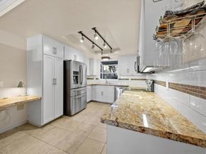 1806 Mckee St A2, San Diego CA 92110