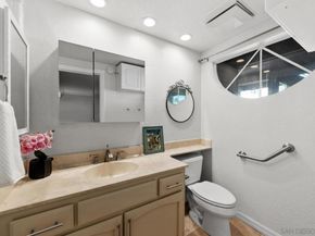 1806 Mckee St A2, San Diego CA 92110