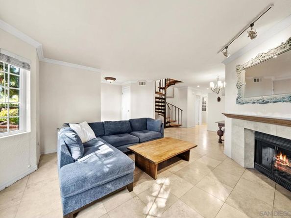 1806 Mckee St A2, San Diego CA 92110