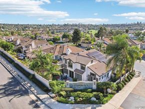 2904 Avenida Valera, Carlsbad CA 92009