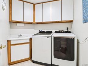 2904 Avenida Valera, Carlsbad CA 92009