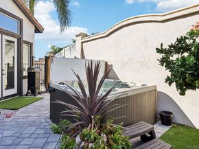 2904 Avenida Valera, Carlsbad CA 92009