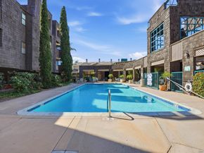 4383 Nobel Dr 86, San Diego CA 92122