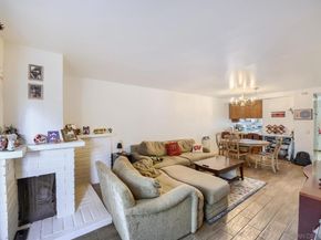 4085 Crystal Dawn 104, San Diego CA 92122