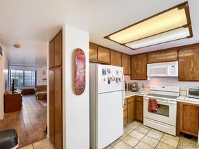 4085 Crystal Dawn 104, San Diego CA 92122