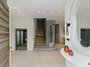 938 - 940 Palisades Beach Road, Santa Monica CA 90403