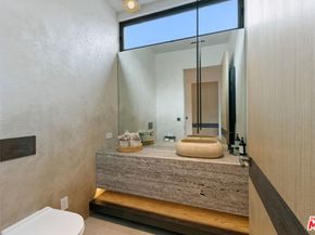 938 - 940 Palisades Beach Road, Santa Monica CA 90403