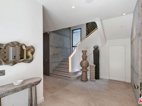 938 - 940 Palisades Beach Road, Santa Monica CA 90403