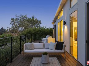 2235 Chislehurst Drive, Los Angeles CA 90027