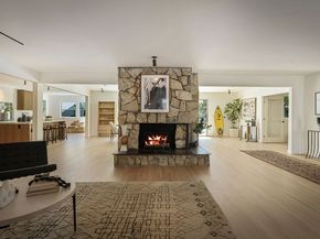 2235 Chislehurst Drive, Los Angeles CA 90027