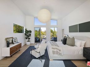 2235 Chislehurst Drive, Los Angeles CA 90027