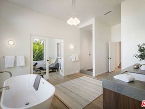 2235 Chislehurst Drive, Los Angeles CA 90027