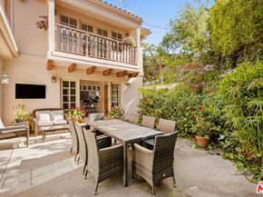 1717 Comstock Avenue, Los Angeles CA 90024